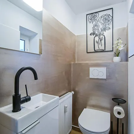 Appartement Auszeit Steiraland 5 Mit Ueberdachter Terrasse, Privaten Garten Und Parkplatz Leoben (Styria)