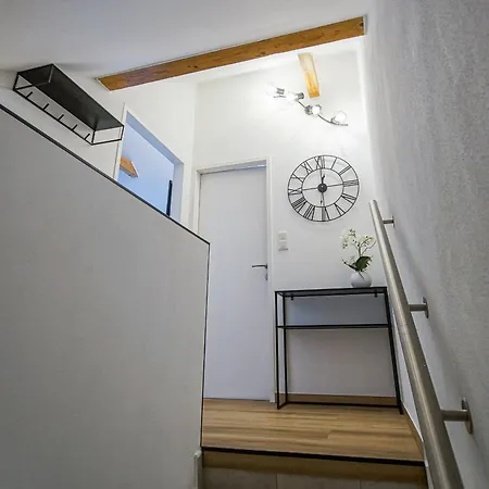 Auszeit Steiraland 5 Mit Ueberdachter Terrasse, Privaten Garten Und Parkplatz Апартаменты *