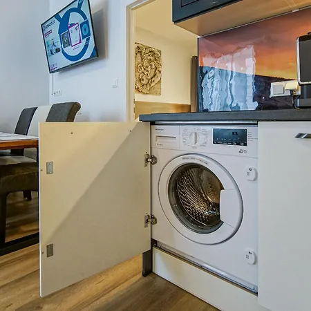 Appartement Auszeit Steiraland 5 Mit Ueberdachter Terrasse, Privaten Garten Und Parkplatz *