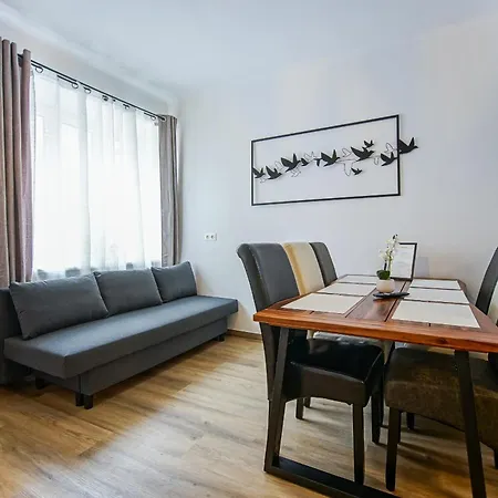 Апартаменты Auszeit Steiraland 5 Mit Ueberdachter Terrasse, Privaten Garten Und Parkplatz *