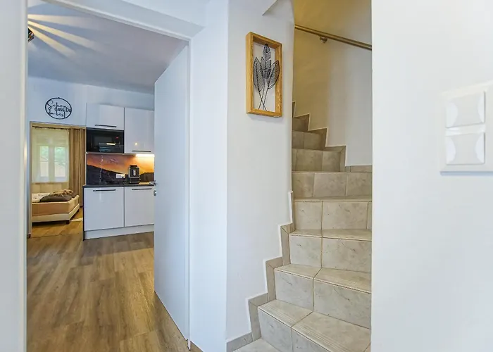 Apartment Auszeit Steiraland 5 Mit überdachter Terrasse, Privaten Garten Und Parkplatz