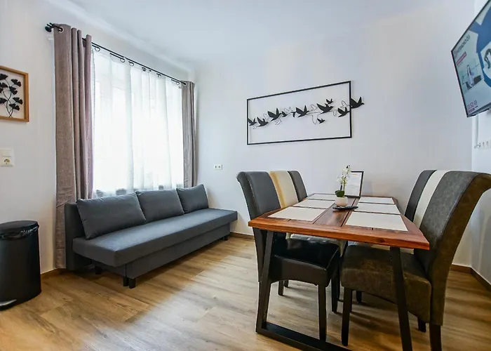 Apartmán Auszeit Steiraland 5 Mit Ueberdachter Terrasse, Privaten Garten Und Parkplatz *