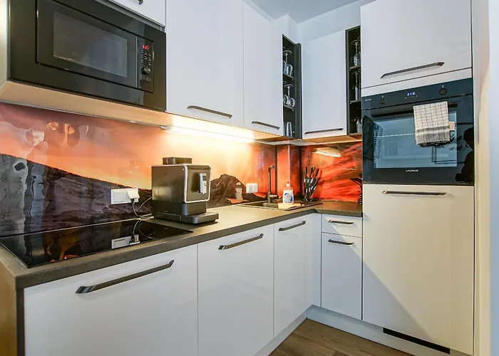 Auszeit Steiraland 5 Mit Ueberdachter Terrasse, Privaten Garten Und Parkplatz * Leoben (Styria)