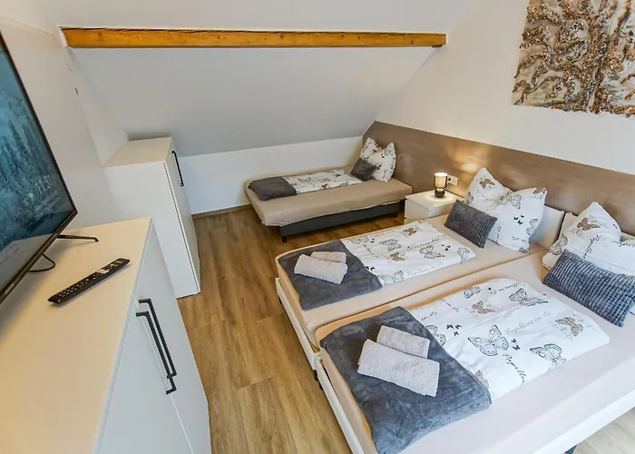 Apartmán Auszeit Steiraland 5 Mit Ueberdachter Terrasse, Privaten Garten Und Parkplatz *