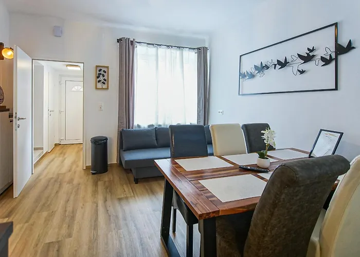 Auszeit Steiraland 5 Mit Ueberdachter Terrasse, Privaten Garten Und Parkplatz Leoben (Styria)