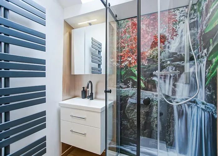 Auszeit Steiraland 5 Mit Ueberdachter Terrasse, Privaten Garten Und Parkplatz Apartmán *