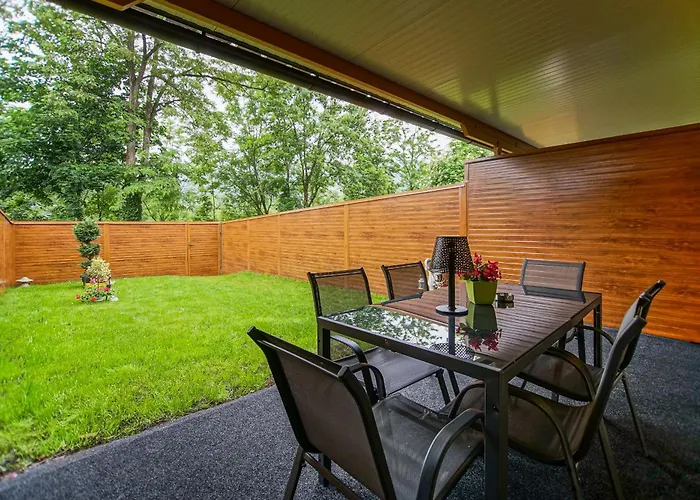 Auszeit Steiraland 5 Mit überdachter Terrasse, Privaten Garten Und Parkplatz Apartment Leoben (Styria)